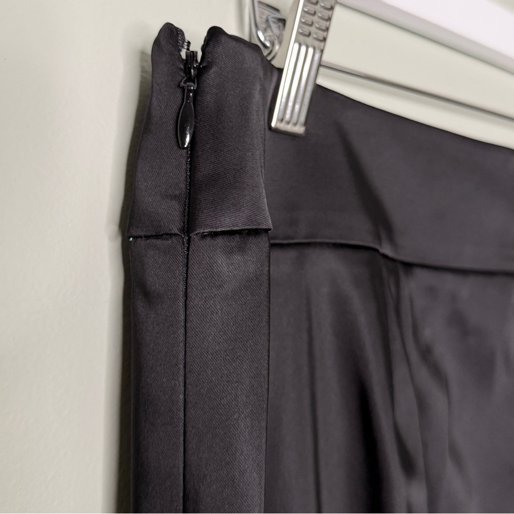 NWT White House Black Market Satin Slim Leg Trouser Pants Black Women’s Size 10 - Picture 9 of 12